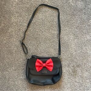 Loungefly Minnie Mouse crossbody bag